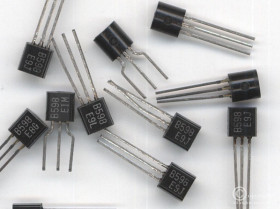 2SB598 1A 25V TRANZYSTOR