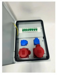 Rozdzielnica ścienna metalowa IP54 CEE 32A 16A 2x230V 94V-3