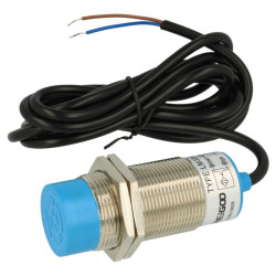 Czujnik indukcyjny LM30-4015A M30 15mm 24-240V AC/DC NO