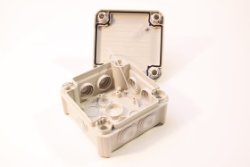 Puszka instalacyjna 114x114x57 natynkowa T60 IP66 500V, BETTERMANN