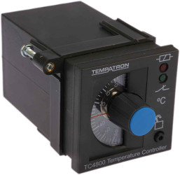 Regulator temperatury wł./wył. Tempatron Uz: 110 → 240 V AC wyjście Przekaźnik wejście Termopara typu K 48 x 48mm