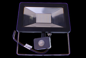 Oprawa LED 50W Naświetlacz IP65 230V 4000lm 4000K z czujnikiem