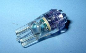 R-10 12V LED ULTRAFIOL.Z COKOŁ.PLAS.SUPE