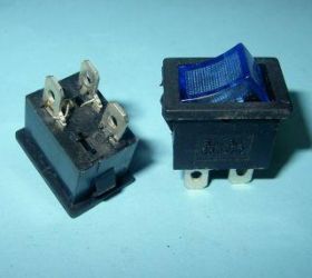 PRZEŁ.PODŚW.MAŁY RED 3-PIN 1590