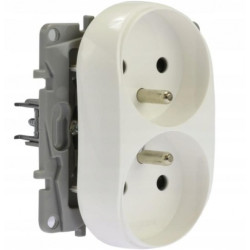 Gniazdo zasilające podwójne NILOE białe 2x [2P+Z] 16A Legrand