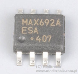 MAX692AESA