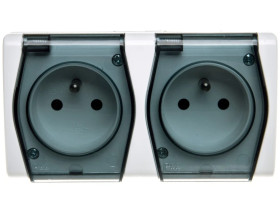 Hermes2 Gniazdo hermetyczne podwójne z/u 16A IP44 z klapką pełną biało-dymne 1022-01