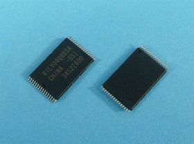 628512 TSOP-32 4,5-5,5V 55ns 8x512 SRAM