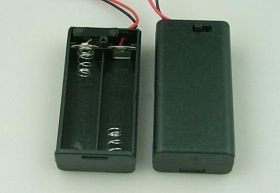 Kosz na baterie 2R6 płaski z ZAMKNIĘCIEM i przełącznikiem 2664