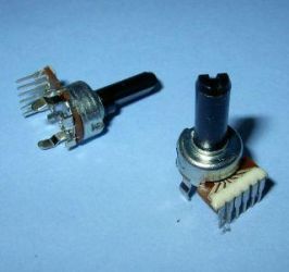 R-122KG-A 2x20k LOG. 15mm POTEN.PODWÓJNY