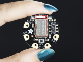 Adafruit Flora Wearable Bluefruit LE Module