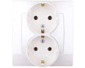KARO Gniazdo podwůjne z/u Schuko ecru per?owy GP-2SS/42