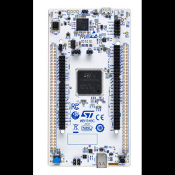 NUCLEO‑U5A5ZJ‑Q – płytka rozwojowa STM32 Nucleo‑144 z mikrokontrolerem STM32U5A5ZJ, ARM Cortex‑M33, złącze ST Zio