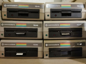 1541 Disk Drive - Classic Model 220v