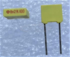 8,2nF 100V 10% r=5mm kondensator poliestrowy MKT THOMPSON