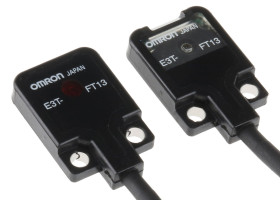 Czujniki fotoelektryczne w obudowie prostokątnej Omron PNP zakres 500 mm LED