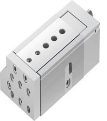 Siłownik z prowadzeniem skok 30mm Festo Ø 32mm