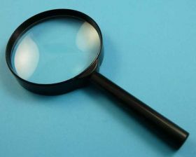 LUPA 75mm 3x RĘCZNA PLASTIK