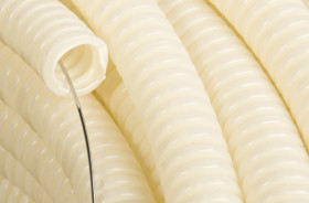 Rura karbowana z pilotem 16mm kolor naturalny 750N FK15/16F DX16316R /100m/