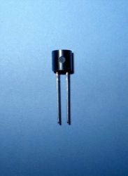 N-38 1,50A/50V BEZP.PÓŁPRZEW. R=2,50mm