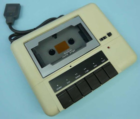 MAGNETOFON COMMODORE CBM 64/128