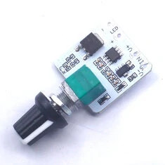 Moduł regulacji jasności taśmy świetlnej LED 12V z ciągłym napięciem i przełącznikiem, do reklamowych kaset świetlnych bez migot