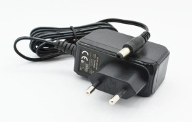 ER13W09V wtyczkowy zasilacz impulsowy 9V / 1,5A