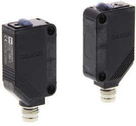 Czujniki fotoelektryczne w obudowie prostokątnej Omron PNP zakres 15 m Podczerwień