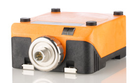 Czujnik zbliżeniowy M12 Indukcyjny 50 mm ifm electronic Wpuszczany 10 → 36 V DC długość 112mm w obudowie