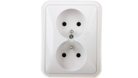 Cosmo Gniazdo Podwójne Z/U Białe 300436