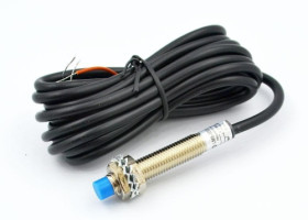 LM8-3002NA czujnik indukcyjny M8, NPN / NO, zakres działania 2mm