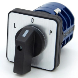 Łącznik krzywkowy tablicowy 32A L-0-P 3F LW32 L-0-P 3P T