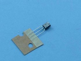 BC-557B TO-92 PNP 0,1A/50V/0,5W 100SZT