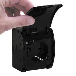 VIPLAST KOALA Gniazdo Schuko Pojedyncze z Czarną Klapką