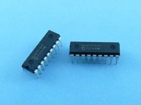 PIC-16C711-04/P!DIP-18 UKŁAD MICROCHIP
