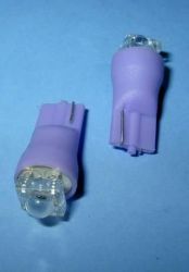 R-10 12V LED UV Z COKOŁ.PLAS.FLUX