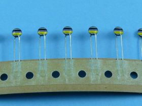 NTC 47R TERMISTOR PASTYLKOWY 2,5x5mm