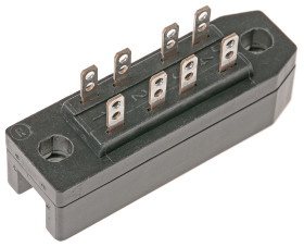 Złącze prostokątne 8 -pinowe Żeński 1393725-1