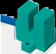 Inductive slot sensor, 2 wire, 1 Form B (N/C), 70133000