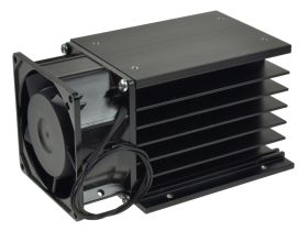 Radiator; DY-HAW-220; do SSR 3-fazowych; z wentylatorem 230V AC; z otworami; 0,4K/W; czerniony; 135mm; 100mm; 80mm; Firma Piekar