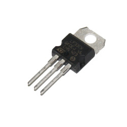 STABILIZATOR LM7803 CV +3,3V 1A 7803 LF33CV 3,3V
