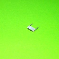 Kondensator 10nF 400V 8mm x 4mm x 2mm