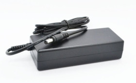 EA20084D1 desktopowy zasilacz impulsowy 24V / 3,5A