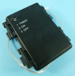 UCHWYT BATERII HERMET.3xAA (R-6)+WYŁ.+TI