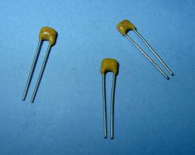 47pF KOND.MONOLITYCZNY (100SZT)