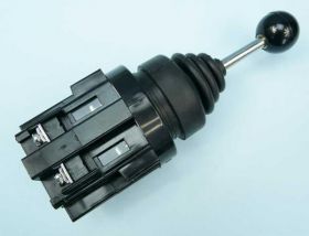 4022 JOYSTICK 4-POZ.BISTAB.10A 30mm