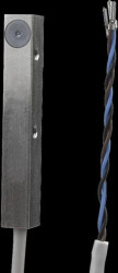 IB090151BF, czujnik indukcyjny, 55x8x8mm, płaski, Sn: 2, 10-30V DC, 0-140C, PNP NO, kabel 5m silikonowy, IP65