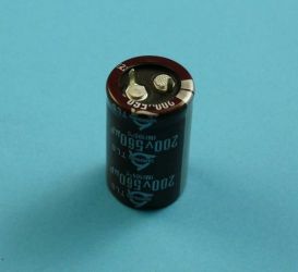 560uF/200V SN 22x35 105° SAM ELKO