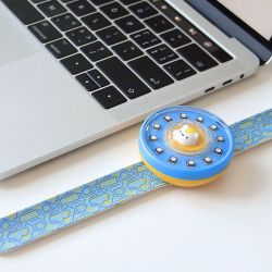 Glint - Programmable Wearable Bracelet