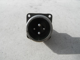 SzR28P4ESz5 Ucwyt złącze gniazdo 4 piny